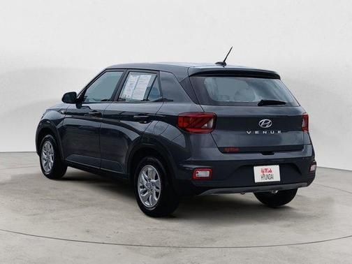 2024 Hyundai VENUE SE