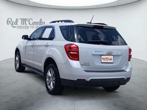 Pearl 2017 Chevrolet Equinox LT