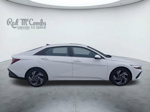 White 2025 Hyundai ELANTRA HEV Limited