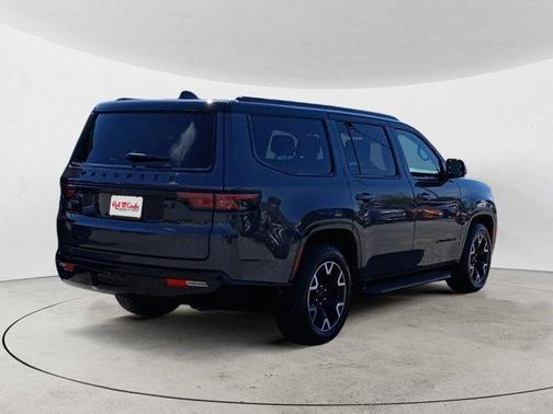 2025 Jeep Wagoneer Series II Overland