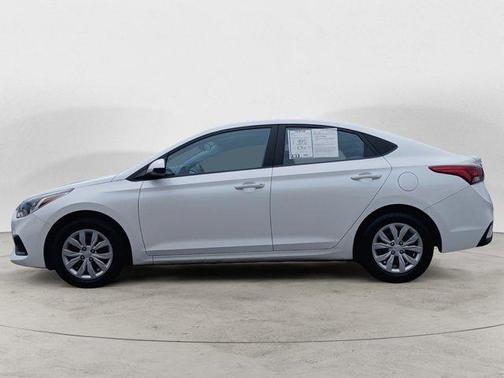 2021 Hyundai Accent SE