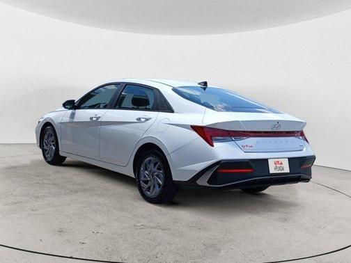 2025 Hyundai ELANTRA HEV Blue