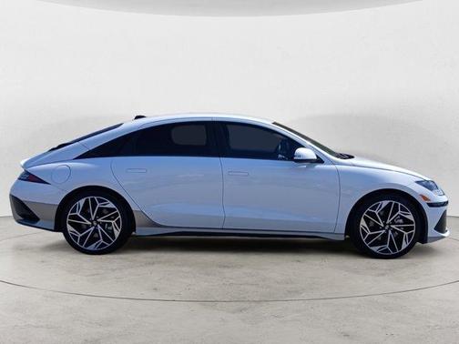 2023 Hyundai IONIQ 6 SEL