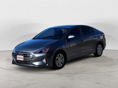 2019 Hyundai ELANTRA SE