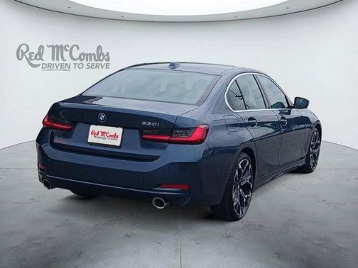 Arctic Race Blue Metallic 2025 BMW 330 i