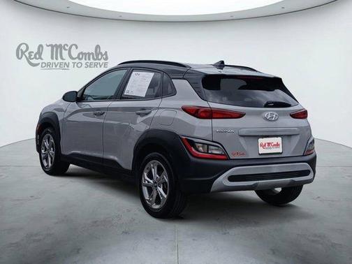 Silver Black 2022 Hyundai KONA SEL