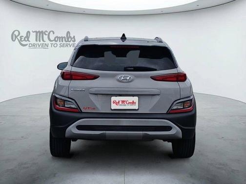 Silver Black 2022 Hyundai KONA SEL