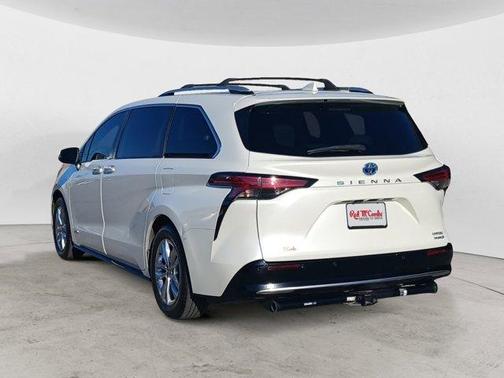 2021 Toyota Sienna 