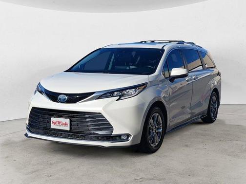 2021 Toyota Sienna 