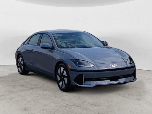 2024 Hyundai IONIQ 6 SE
