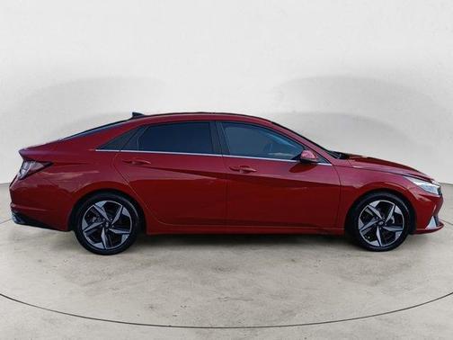 2022 Hyundai ELANTRA HEV Limited