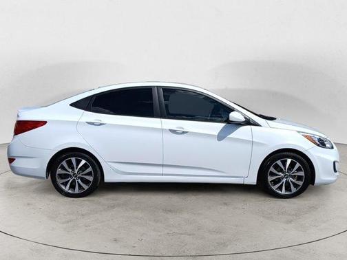 2017 Hyundai Accent Value Edition