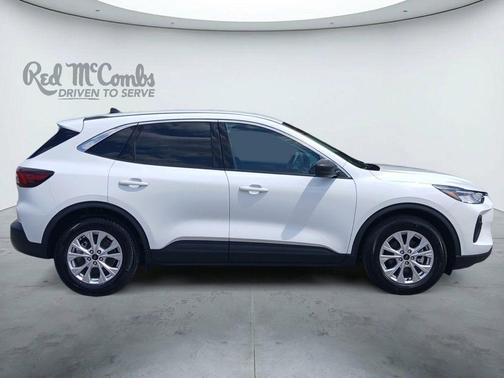 Oxford White 2024 Ford Escape Active