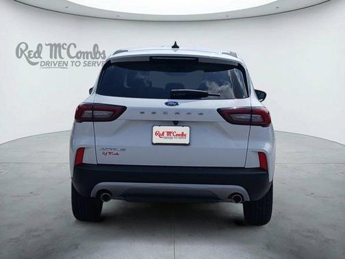 Oxford White 2024 Ford Escape Active