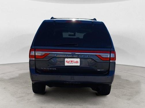 2015 Lincoln Navigator Base