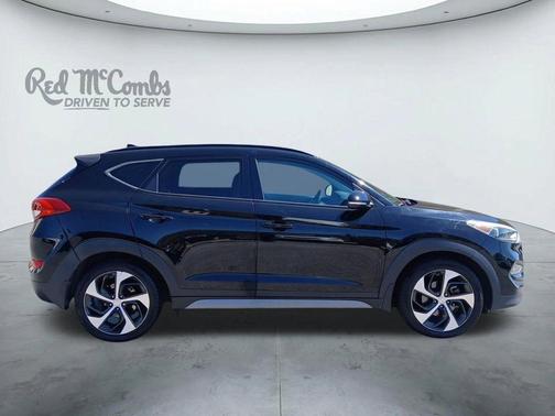 Black Noir Pearl 2018 Hyundai TUCSON Value
