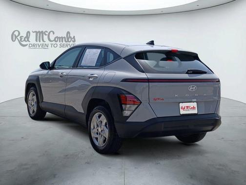 Cyber Gray Metallic 2025 Hyundai KONA SE
