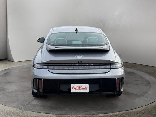 Gold 2025 Hyundai IONIQ 6 Limited