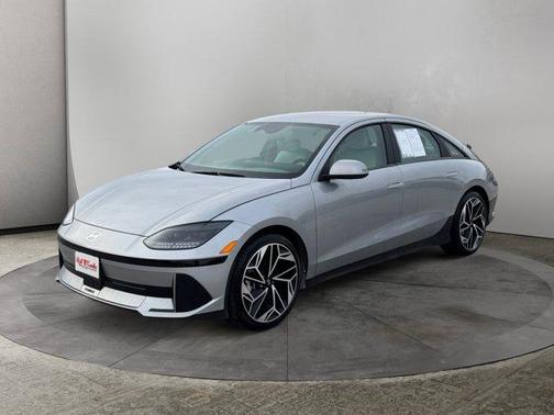 Gold 2025 Hyundai IONIQ 6 Limited