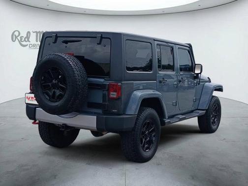 Anvil Clearcoat 2015 Jeep Wrangler Unlimited Sahara