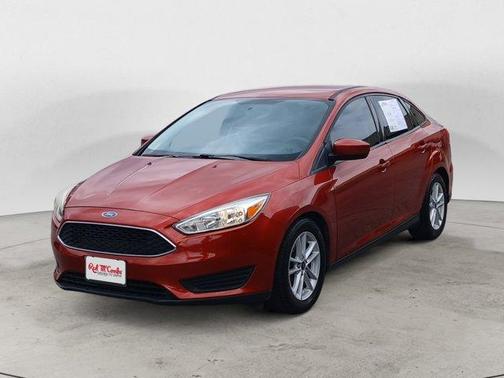 Hot Pepper Red Metallic Tinted Clearcoat 2018 Ford Focus SE