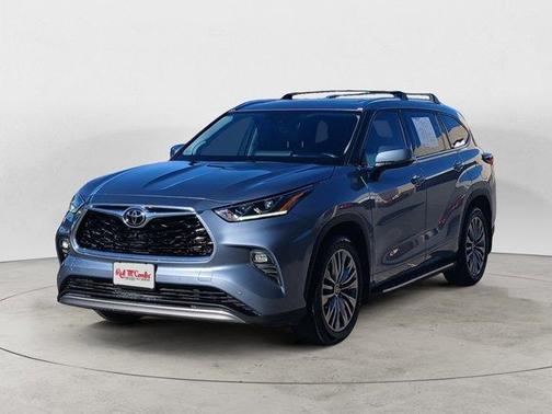 2022 Toyota Highlander Platinum