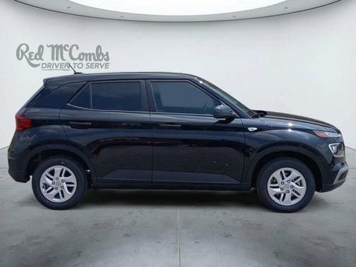 Onyx Black 2026 Hyundai VENUE SE