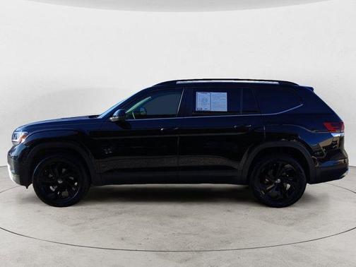 2022 Volkswagen Atlas 3.6L SE w/Technology