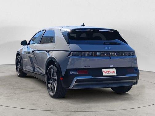 2026 Hyundai IONIQ 5 SE Standard Range