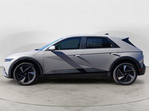 2026 Hyundai IONIQ 5 SE Standard Range