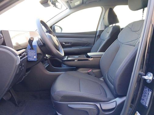 Ash Black 2026 Hyundai TUCSON Hybrid Blue SE
