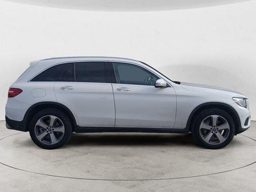 2018 Mercedes-Benz GLC 300 Base