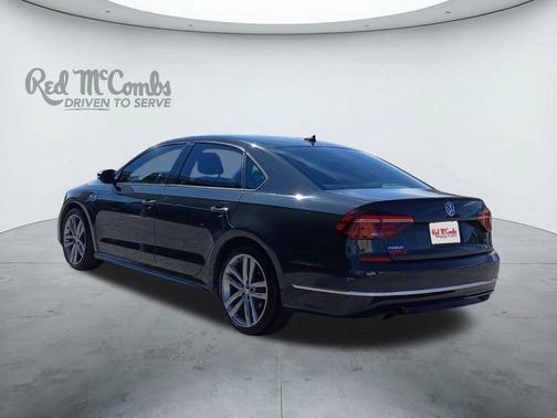 Urano Gray 2018 Volkswagen Passat 2.0T R-Line