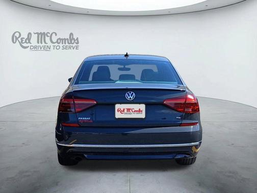 Urano Gray 2018 Volkswagen Passat 2.0T R-Line