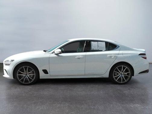 2025 Genesis G70 2.5T