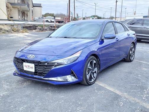 Photo 3 of 24 of 2022 Hyundai Elantra HEV Limited