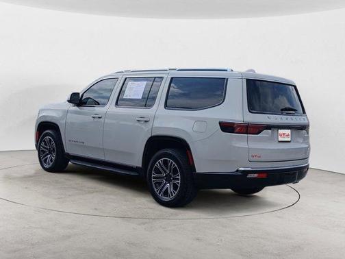 Luxury White Pearlcoat 2022 Jeep Wagoneer Series III