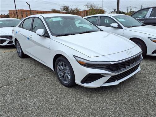 2025 Hyundai ELANTRA HEV Blue