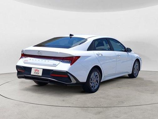 2025 Hyundai ELANTRA HEV Blue
