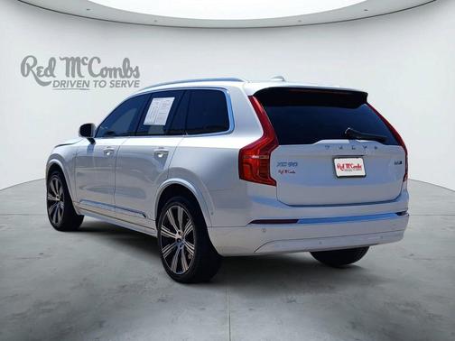 Crystal White 2024 Volvo XC90 B5 Plus Bright Theme