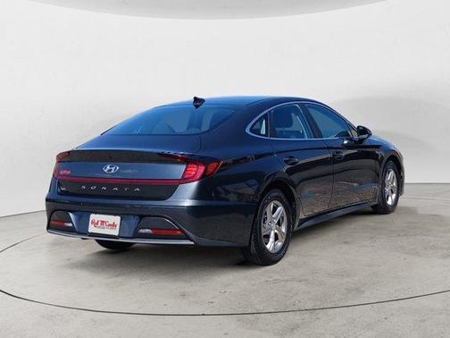 2022 Hyundai SONATA SE
