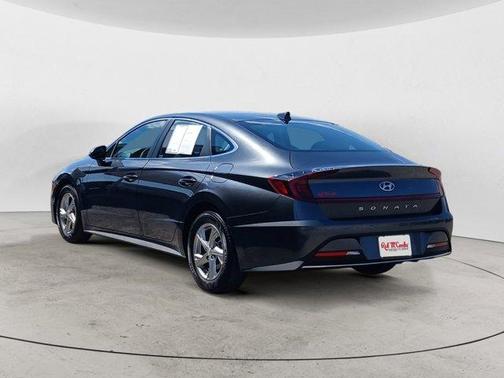 2022 Hyundai SONATA SE