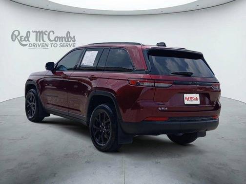 Velvet Red Pearlcoat 2025 Jeep Grand Cherokee Laredo