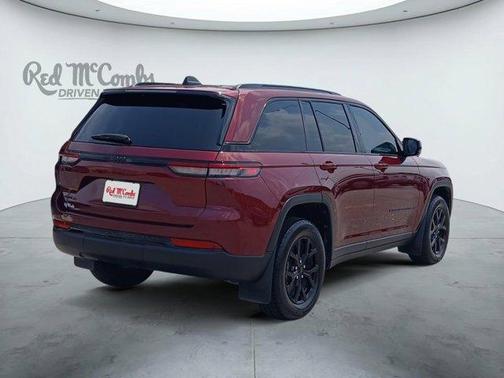 Velvet Red Pearlcoat 2025 Jeep Grand Cherokee Laredo