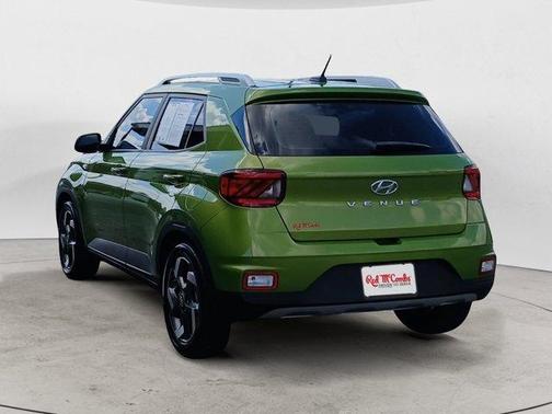 2024 Hyundai VENUE SEL