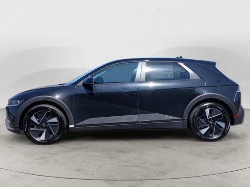 2025 Hyundai IONIQ 5 SE