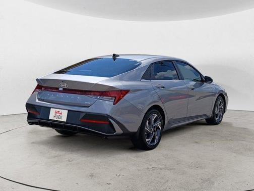 2025 Hyundai ELANTRA HEV Limited