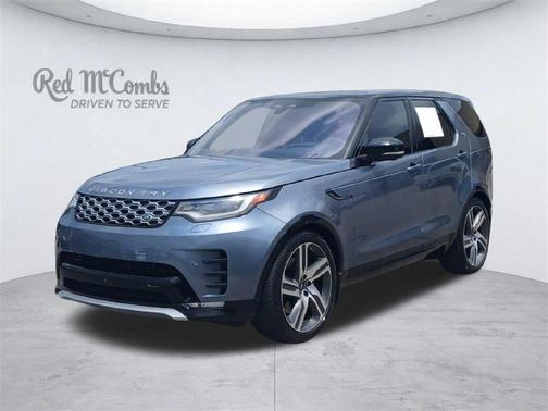 Byron Blue 2023 Land Rover Discovery P360 Metropolitan Edition
