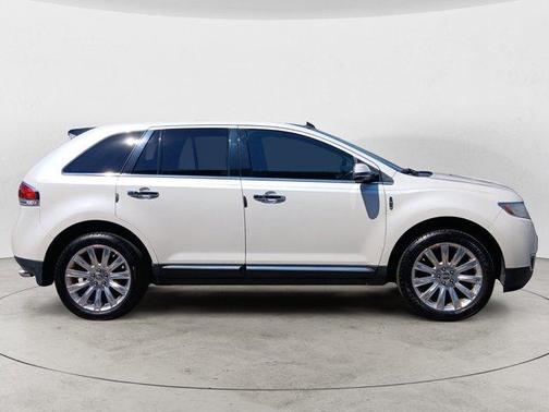2014 Lincoln MKX Base