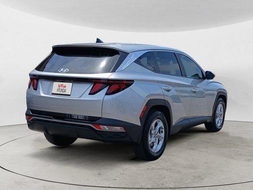 2024 Hyundai TUCSON SE
